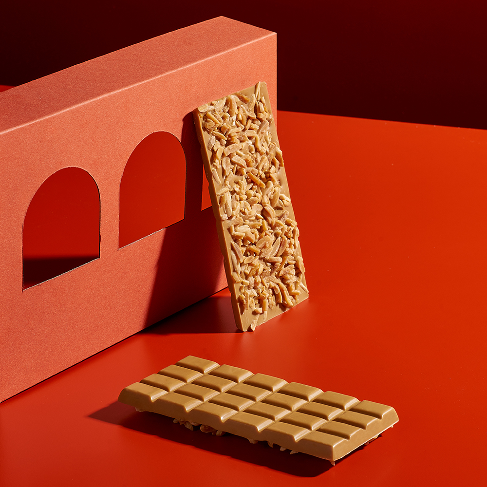Tavoletta di Cioccolato Blond e Mandorle Tostate 100g - immagine 2
